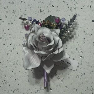 5 Groom & grooms men boutonniere  lilac, lavender (5 total)